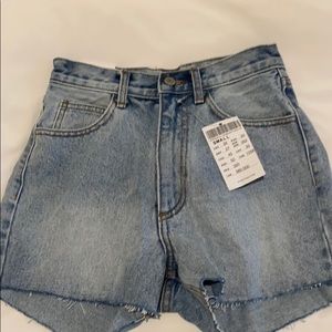 Brandy Melville high waisted shorts